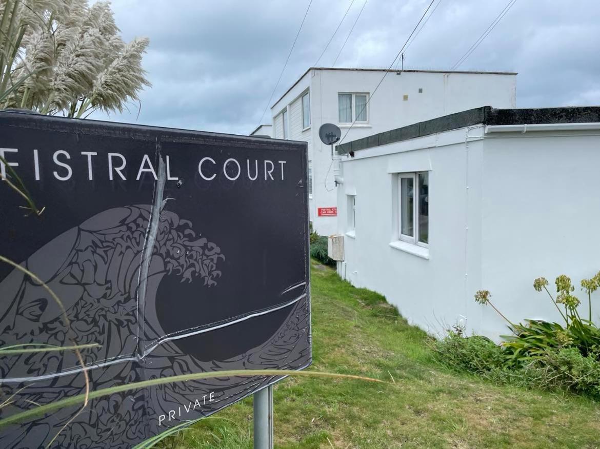 Newquay Fistral View With Pool Apartment *